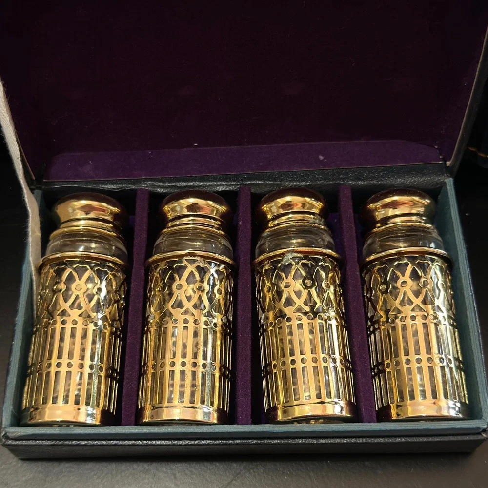 Vintage Gold Filigree Glass Salt Pepper Shakers Set of 4 MCM Boxed As Is